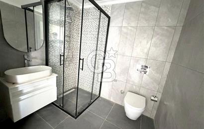 Kıbrıs Girne Kervansaray Projesi Havuz Manzaralı Satılık 4+1 Loft Daire