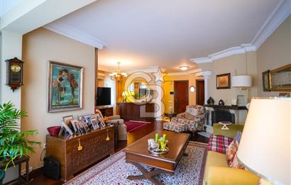 DRAGOS'TA ÇOK ÖZEL KONUMDA SAHİLE 200 METRE MESAFEDE 4 KATLI VİLLA