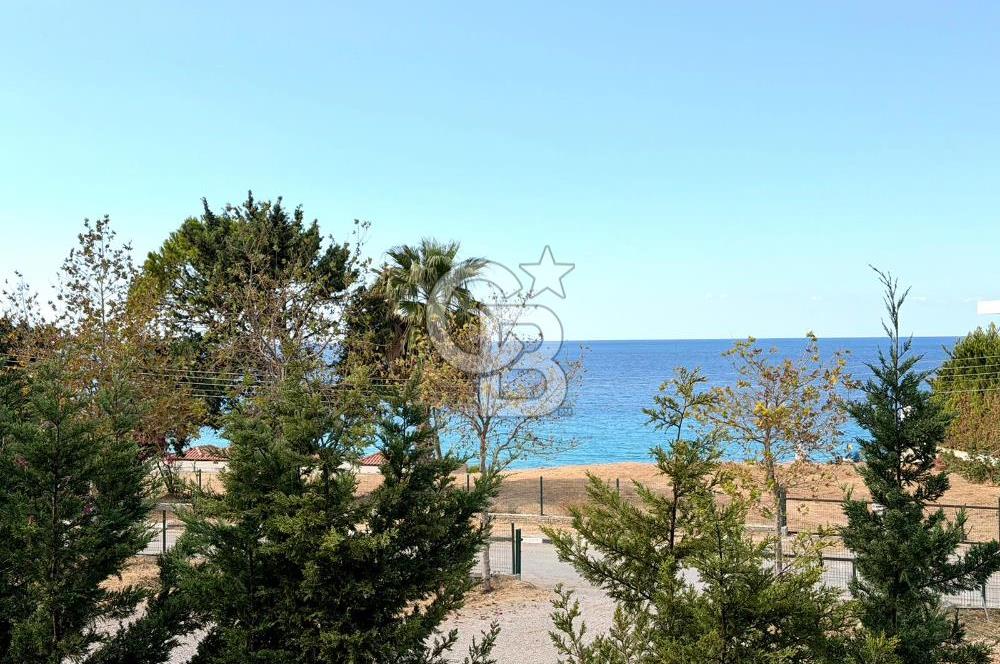 Kıbrıs Girne Kervansaray Projesi Deniz ve Havuz Manzaralı Satılık 3+1 Loft Daire