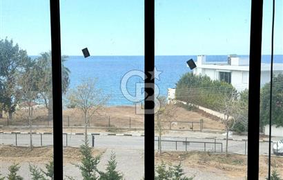 Kıbrıs Girne Kervansaray Projesi Deniz ve Havuz Manzaralı Satılık 3+1 Loft Daire