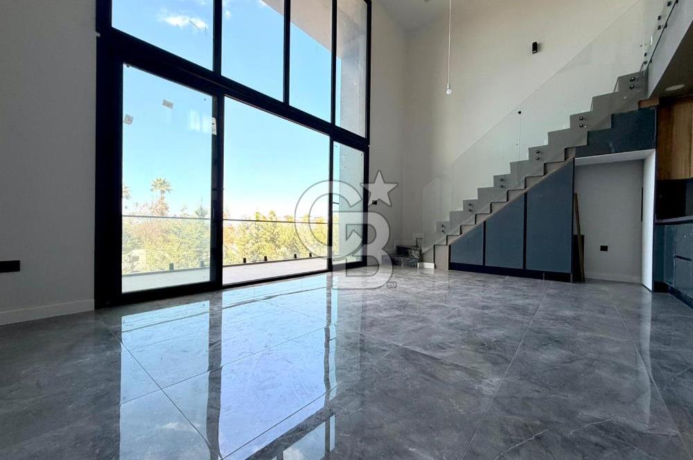 Kıbrıs Girne Kervansaray Projesi Deniz ve Havuz Manzaralı Satılık 3+1 Loft Daire