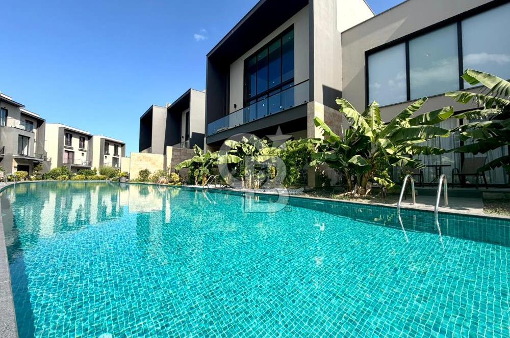 Kıbrıs Girne Kervansaray Projesi Deniz ve Havuz Manzaralı Satılık 3+1 Loft Daire