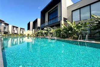 Kıbrıs Girne Kervansaray Projesi Havuz Manzaralı Satılık 4+1 Loft Daire - 6 - 311294