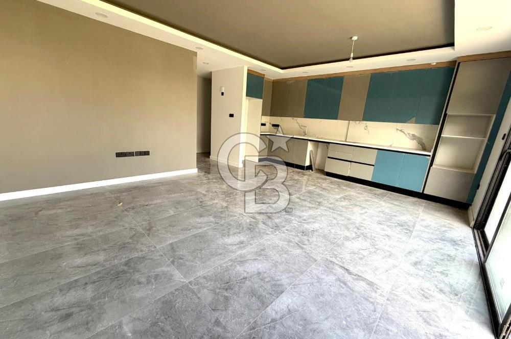 Kıbrıs Girne Kervansaray Projesi Havuz Manzaralı Satılık 2+1 Daire