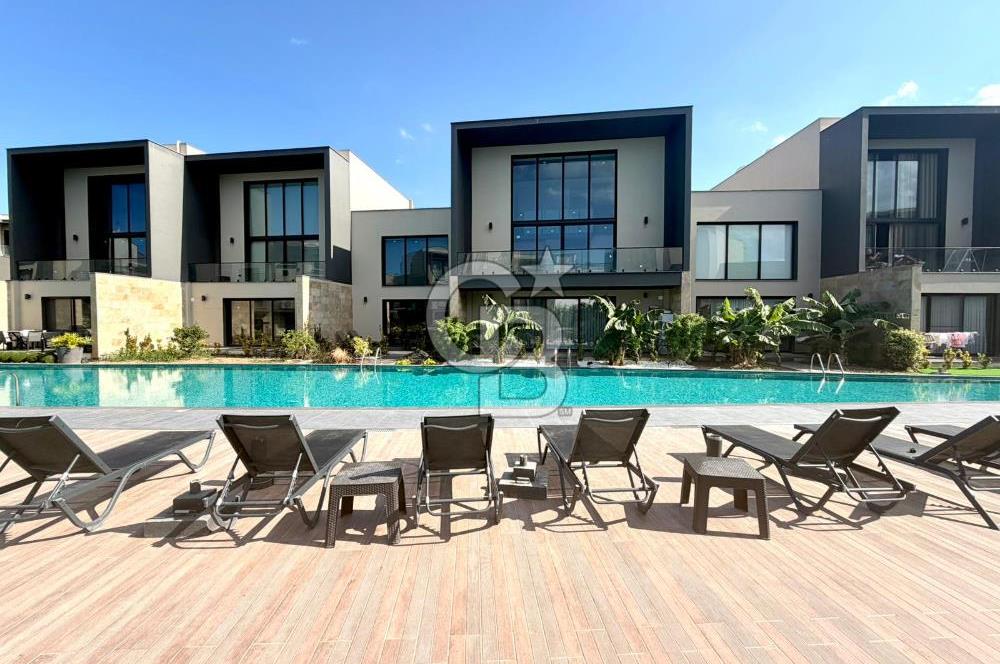 Kıbrıs Girne Kervansaray Projesi Havuz Manzaralı Satılık 4+1 Loft Daire