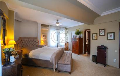 DRAGOS'TA ÇOK ÖZEL KONUMDA SAHİLE 200 METRE MESAFEDE 4 KATLI VİLLA