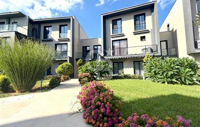 Kıbrıs Girne Kervansaray Projesi Havuz Manzaralı Satılık 2+1 Daire