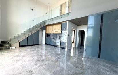 Kıbrıs Girne Kervansaray Projesi Deniz ve Havuz Manzaralı Satılık 3+1 Loft Daire