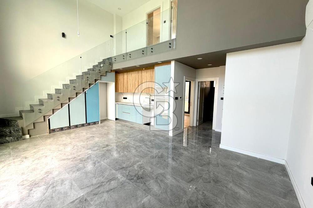 Kıbrıs Girne Kervansaray Projesi Havuz Manzaralı Satılık 3+1 Loft Daire