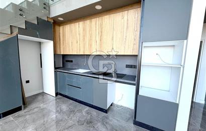 Kıbrıs Girne Kervansaray Projesi Deniz ve Havuz Manzaralı Satılık 3+1 Loft Daire
