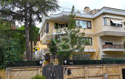 DRAGOS'TA ÇOK ÖZEL KONUMDA SAHİLE 200 METRE MESAFEDE 4 KATLI VİLLA