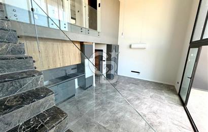 Kıbrıs Girne Kervansaray Projesi Deniz ve Havuz Manzaralı Satılık 3+1 Loft Daire
