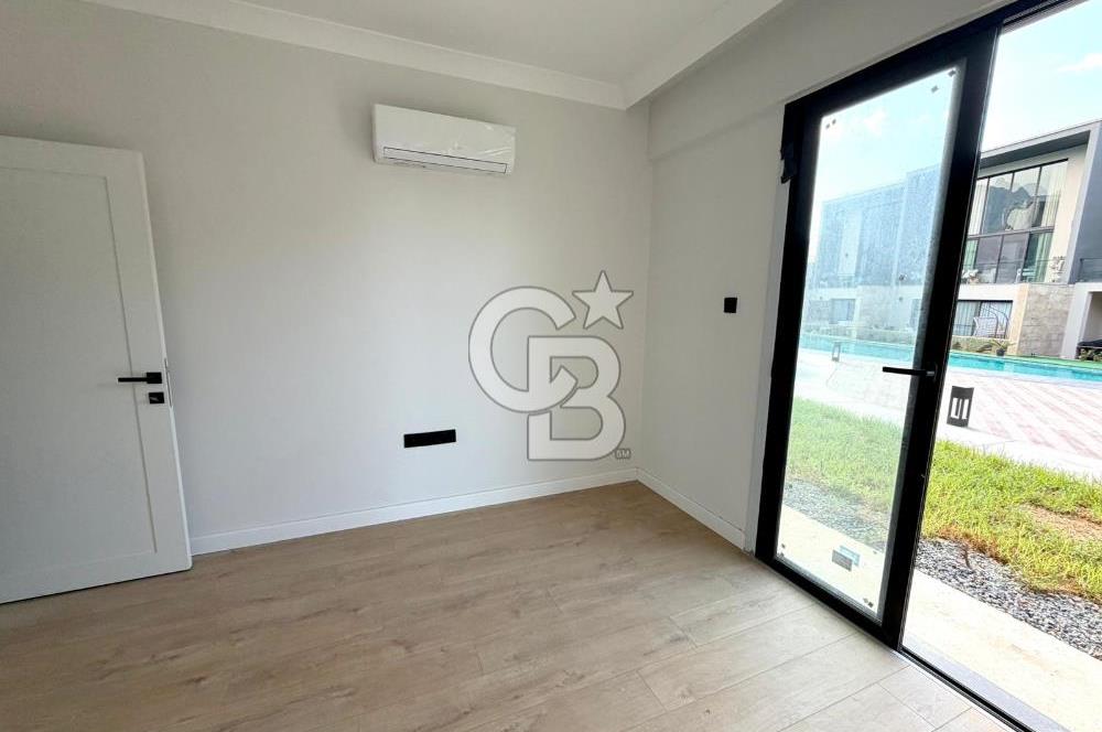 Kıbrıs Girne Kervansaray Projesi Havuz Manzaralı Satılık 2+1 Daire