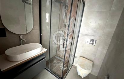 Kıbrıs Girne Kervansaray Projesi Havuz Manzaralı Satılık 4+1 Loft Daire