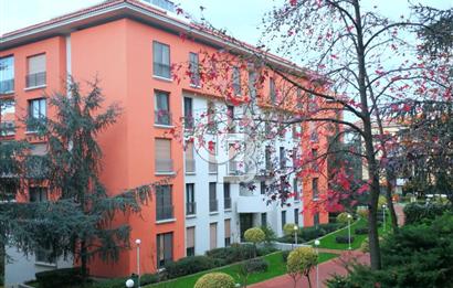 SARI KONAKLAR SİTESİNDE SATILIK 4+1