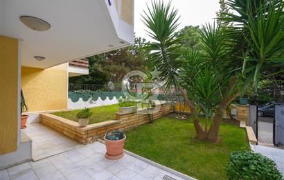 DRAGOS'TA ÇOK ÖZEL KONUMDA SAHİLE 200 METRE MESAFEDE 4 KATLI VİLLA