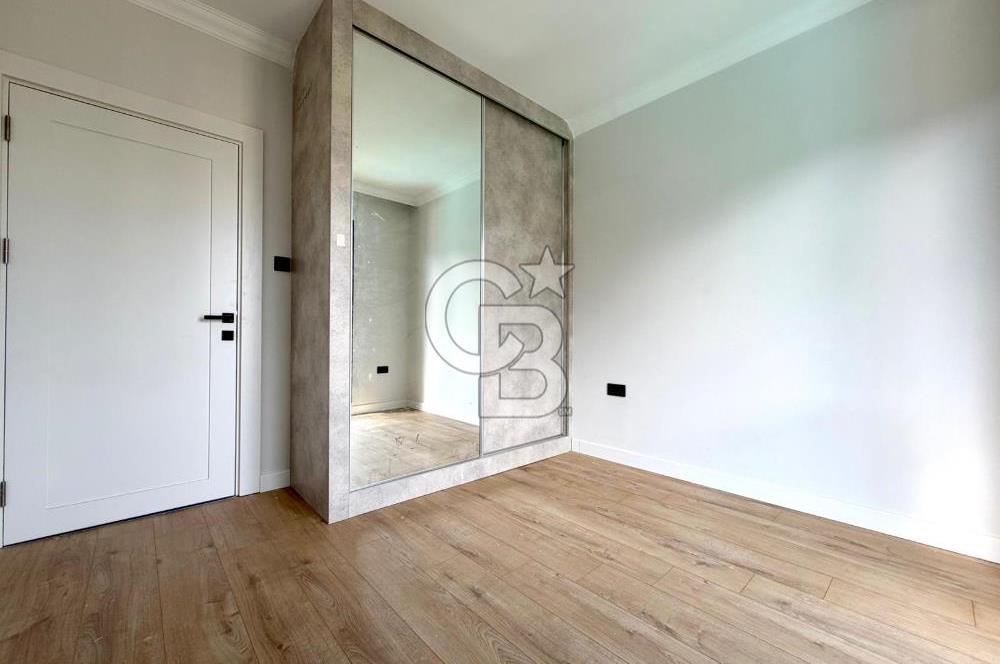 Kıbrıs Girne Kervansaray Projesi Deniz ve Havuz Manzaralı Satılık 3+1 Loft Daire