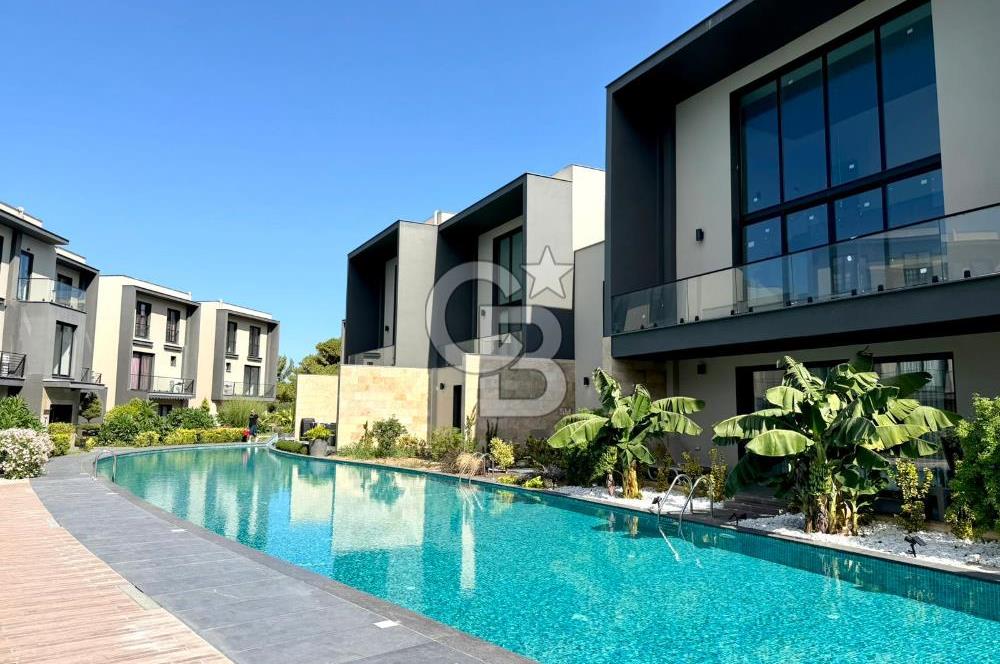 Kıbrıs Girne Kervansaray Projesi Deniz ve Havuz Manzaralı Satılık 3+1 Loft Daire