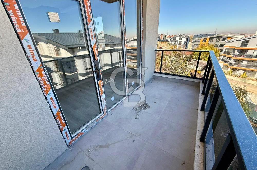 İNCEK'TE CADDE ÜZERİ MERKEZİ KONUMDA SIFIR 2+1 DUBLEX