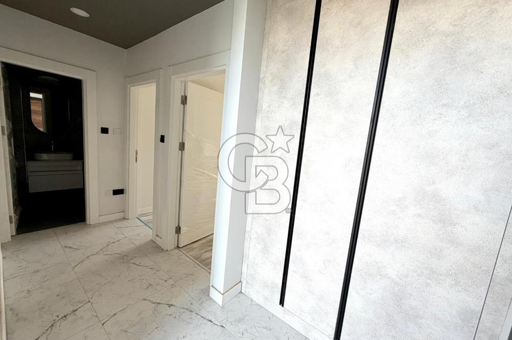 Kıbrıs Girne Kervansaray Projesi Havuz Manzaralı Satılık 4+1 Loft Daire