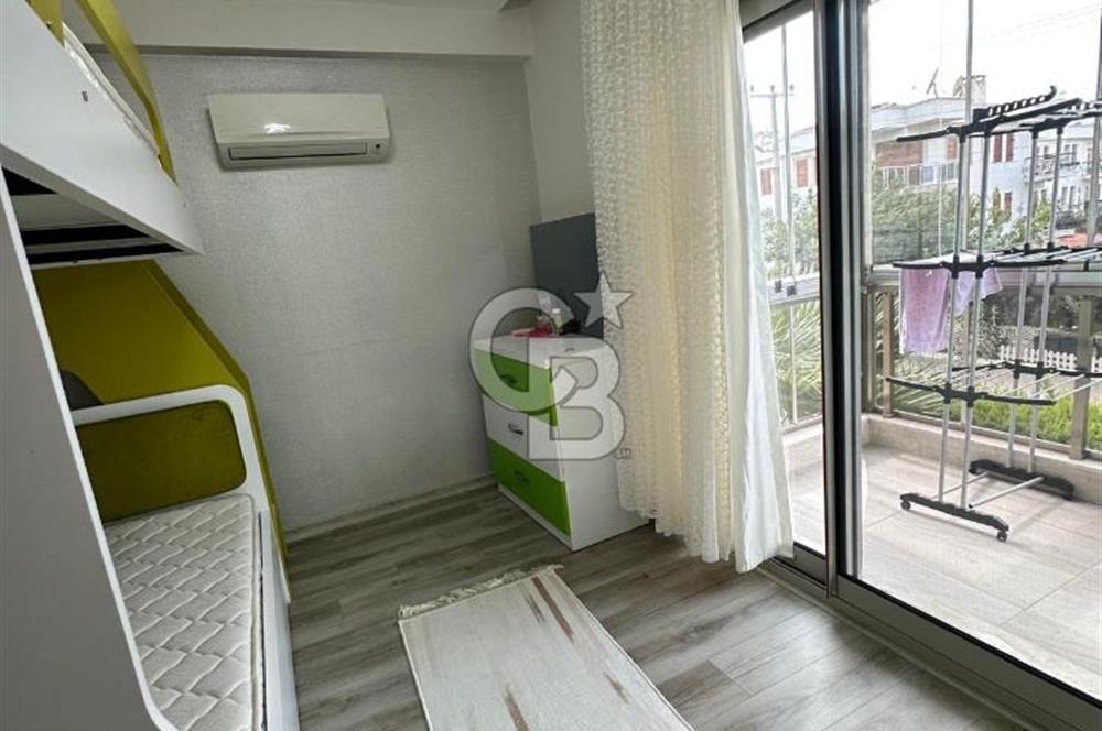 Eski Foça Havuzlu Site İçerisinde Eşyalı Kiralık 3+1 Villa