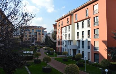 SARI KONAKLAR SİTESİNDE SATILIK 4+1