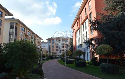 SARI KONAKLAR SİTESİNDE SATILIK 4+1