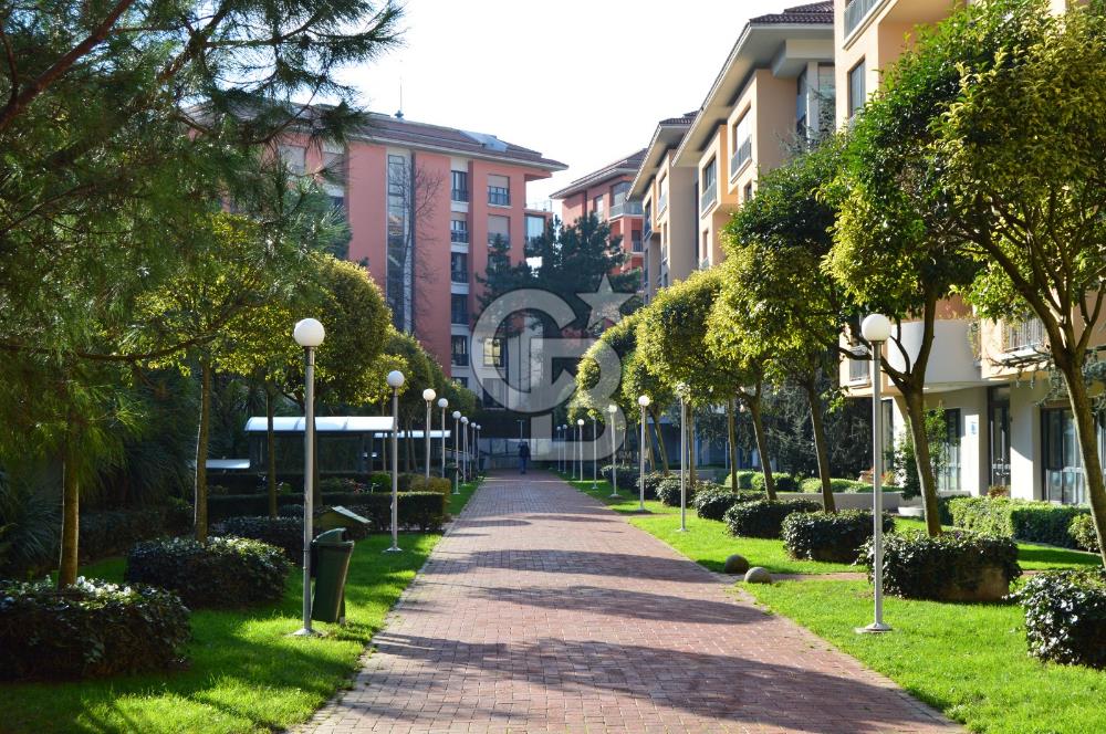 SARI KONAKLAR SİTESİNDE SATILIK 4+1