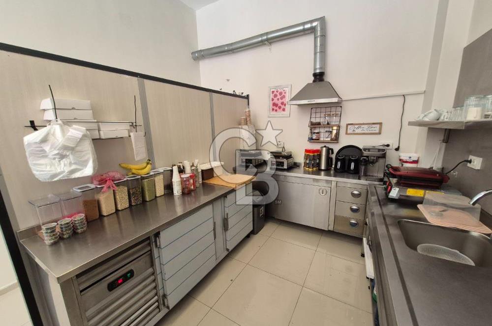 KARŞIYAKA ŞEMİKLER MERKEZ LÜKS BİNADA SATILIK DÜKKAN