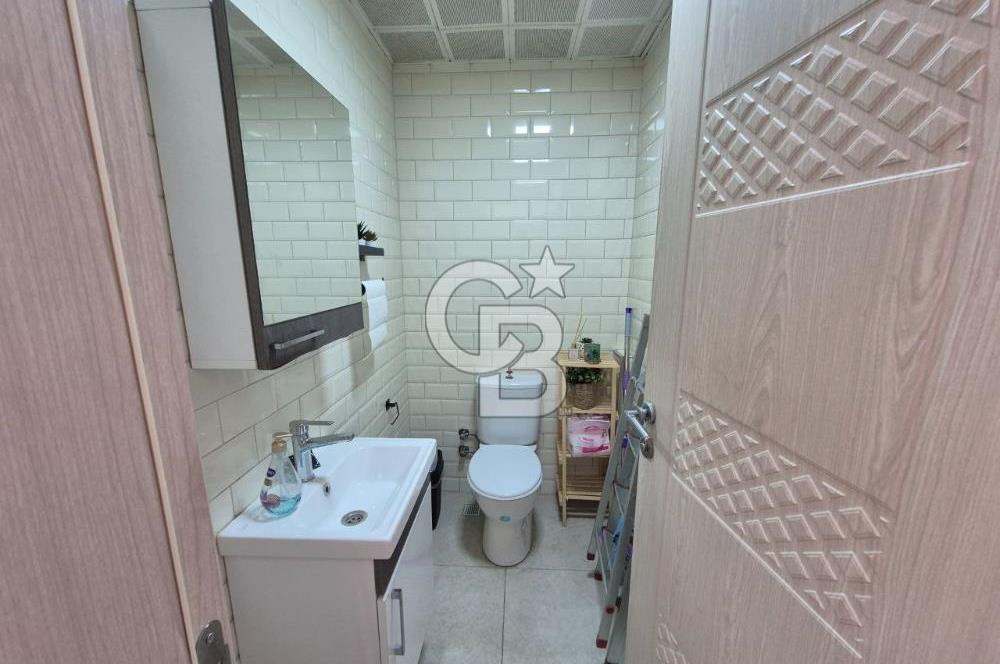 KARŞIYAKA ŞEMİKLER MERKEZ LÜKS BİNADA SATILIK DÜKKAN