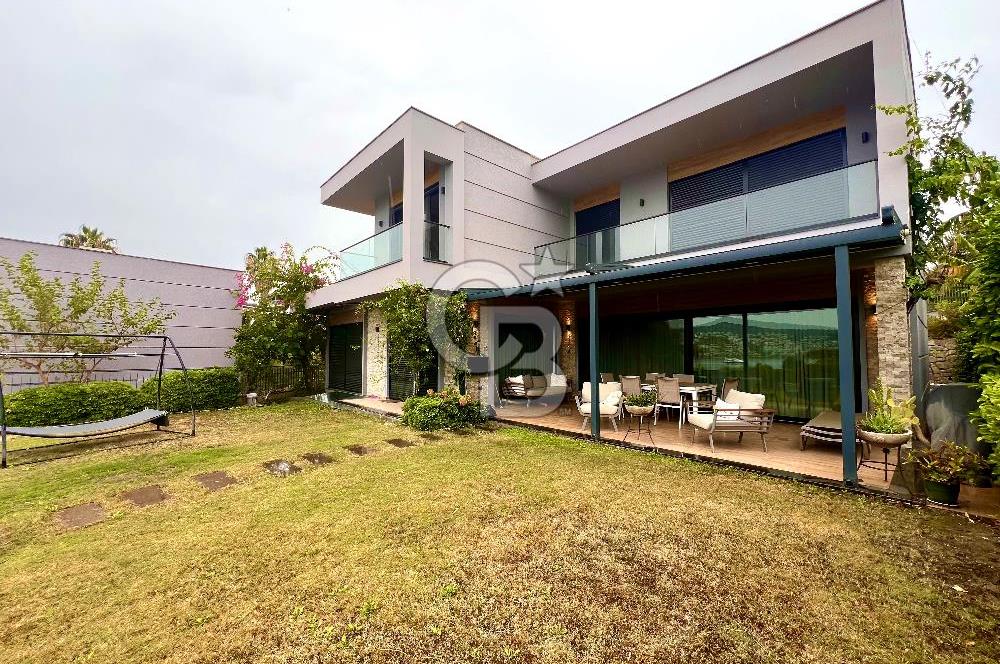 BODRUM GÜNDOĞAN DENİZE SIFIR EMSALSİZ 7+1 SATILIK VİLLA