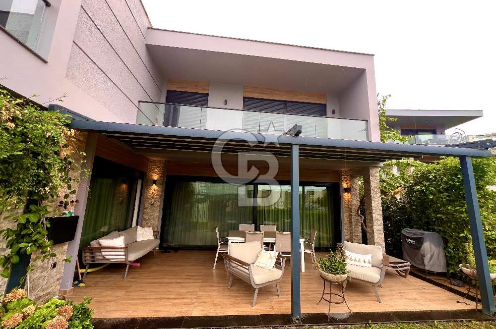 BODRUM GÜNDOĞAN DENİZE SIFIR EMSALSİZ 7+1 SATILIK VİLLA