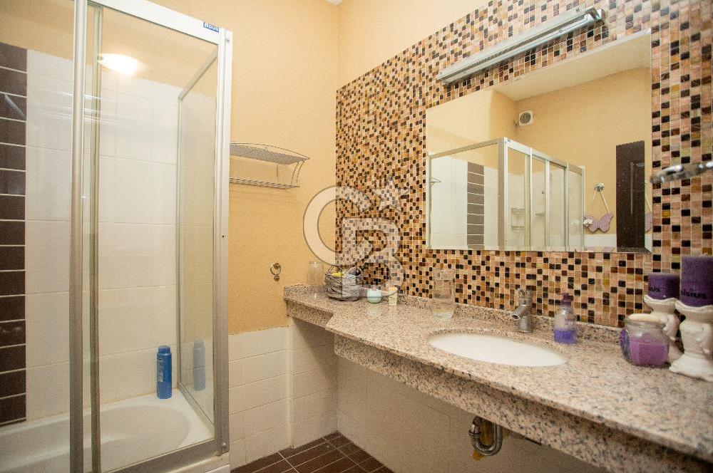 Bornova, Çamdibi, Tuna Mah., 2950 m2 Satılık Komple Bina