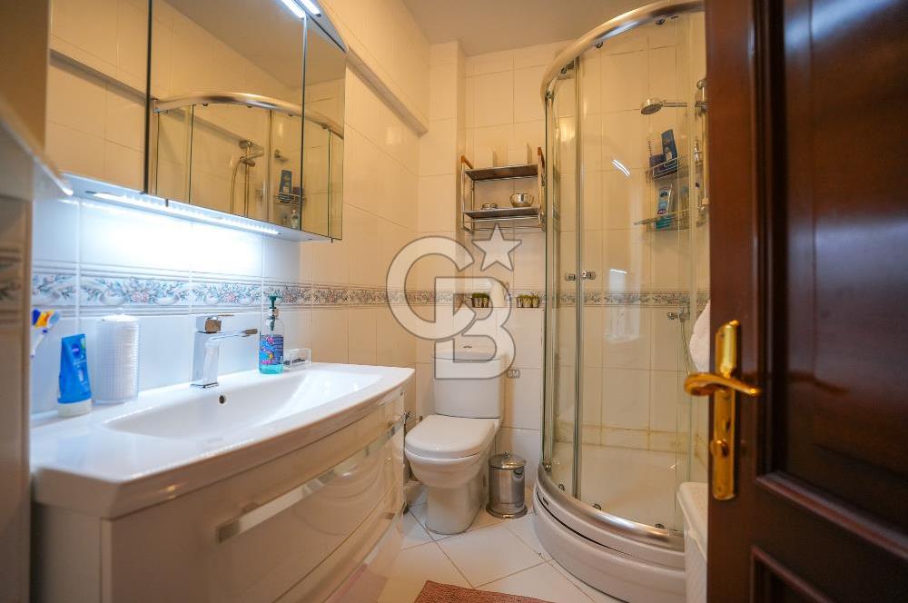 DRAGOS'TA ÇOK ÖZEL KONUMDA SAHİLE 200 METRE MESAFEDE 4 KATLI VİLLA