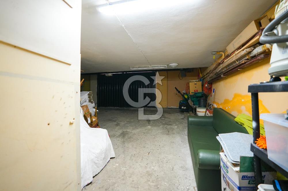 DRAGOS'TA ÇOK ÖZEL KONUMDA SAHİLE 200 METRE MESAFEDE 4 KATLI VİLLA