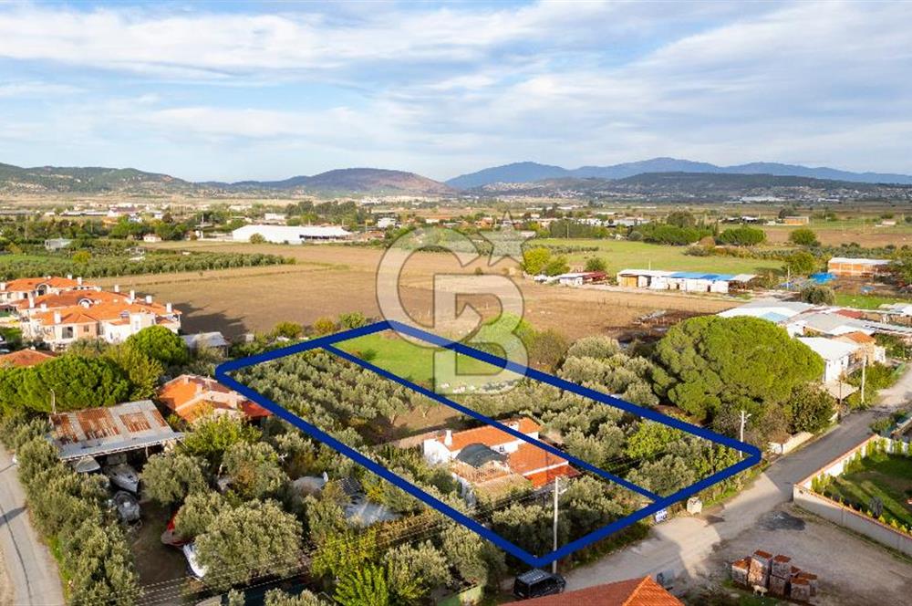 Foça Bağarası Hacıveli Mah. Satılık Kargir Evli Arsa