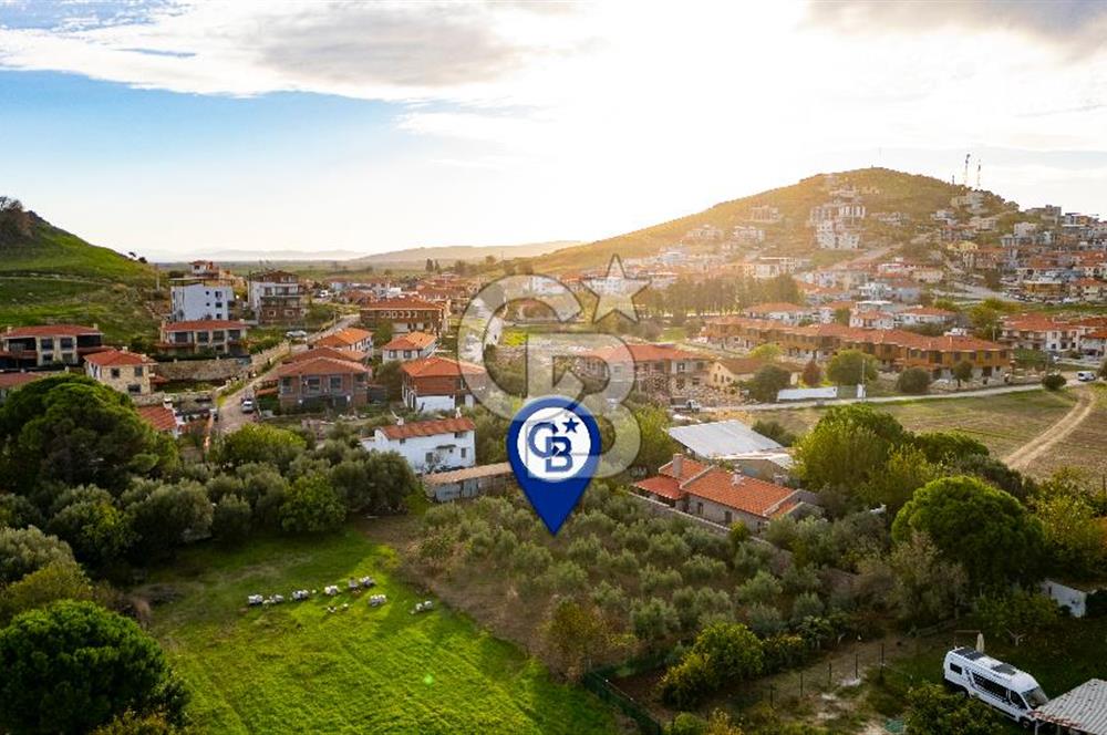 Foça Bağarası Hacıveli Mah. Satılık Kargir Evli Arsa