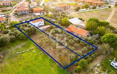 Foça Bağarası Hacıveli Mah. Satılık Kargir Evli Arsa