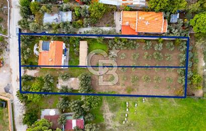 Foça Bağarası Hacıveli Mah. Satılık Kargir Evli Arsa