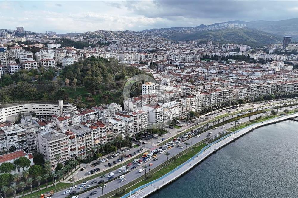 Göztepe, Mithatpaşa Cad., Merkezi Lokasyon, Satılık Dükkan