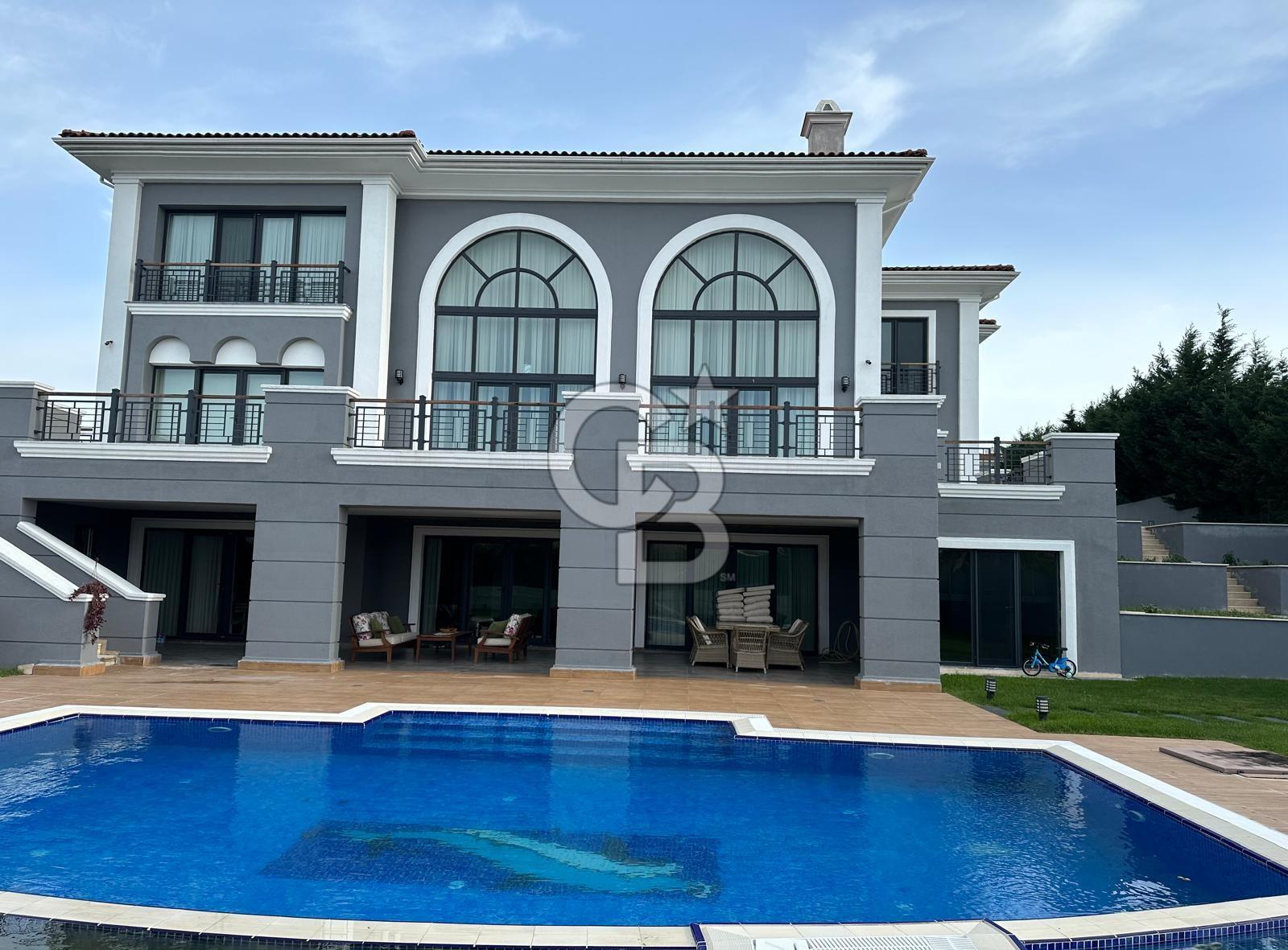 PELİCAN HİLL MALİKANELERİ FONTANA MODEL LÜX 9+2 SATILIK VİLLA