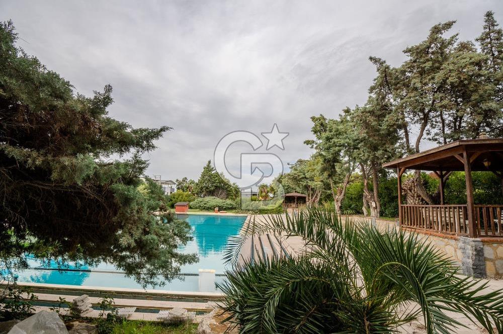 URLA ŞİRİNKENT TRİPLEKS 4+1 HAVUZLU SATILIK VİLLA