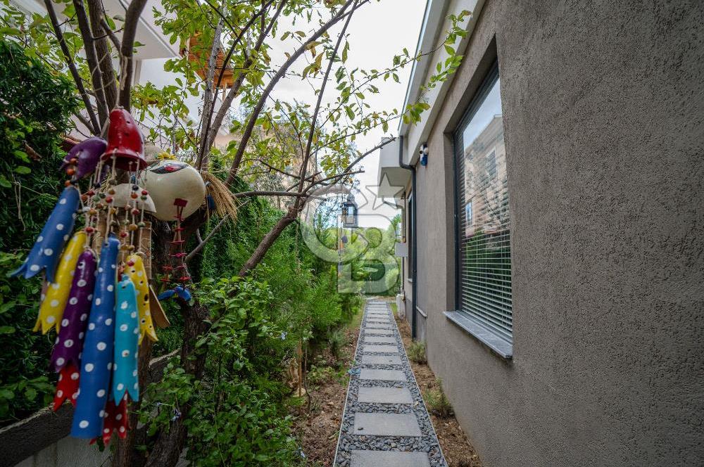 URLA ŞİRİNKENT TRİPLEKS 4+1 HAVUZLU SATILIK VİLLA