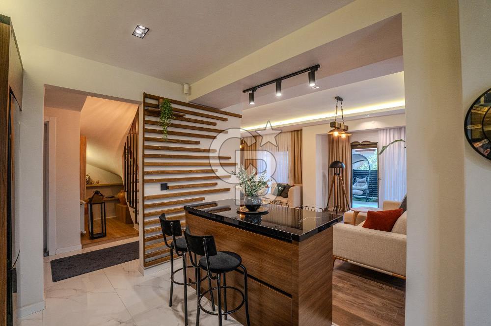 URLA ŞİRİNKENT TRİPLEKS 4+1 HAVUZLU SATILIK VİLLA