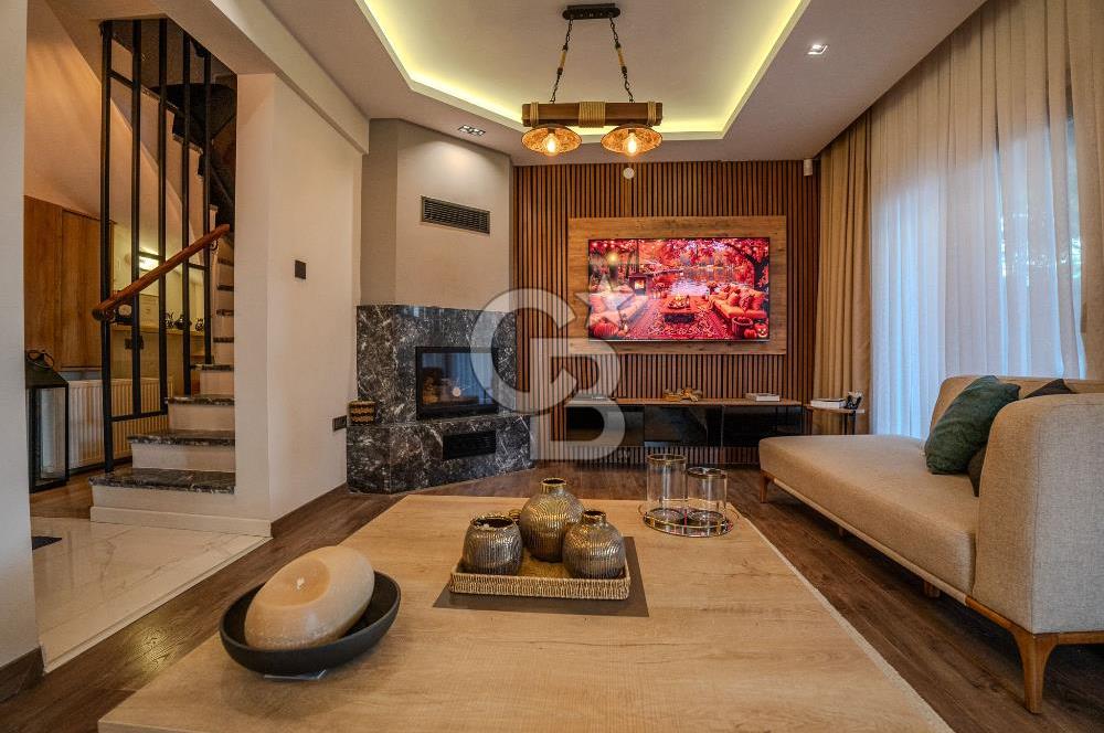 URLA ŞİRİNKENT TRİPLEKS 4+1 HAVUZLU SATILIK VİLLA