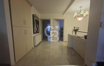 Bostanlı'nın Kalbinde 3+2 Ferah Dubleks Prestijli Yaşam