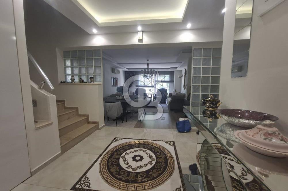 Bostanlı'nın Kalbinde 3+2 Ferah Dubleks Prestijli Yaşam