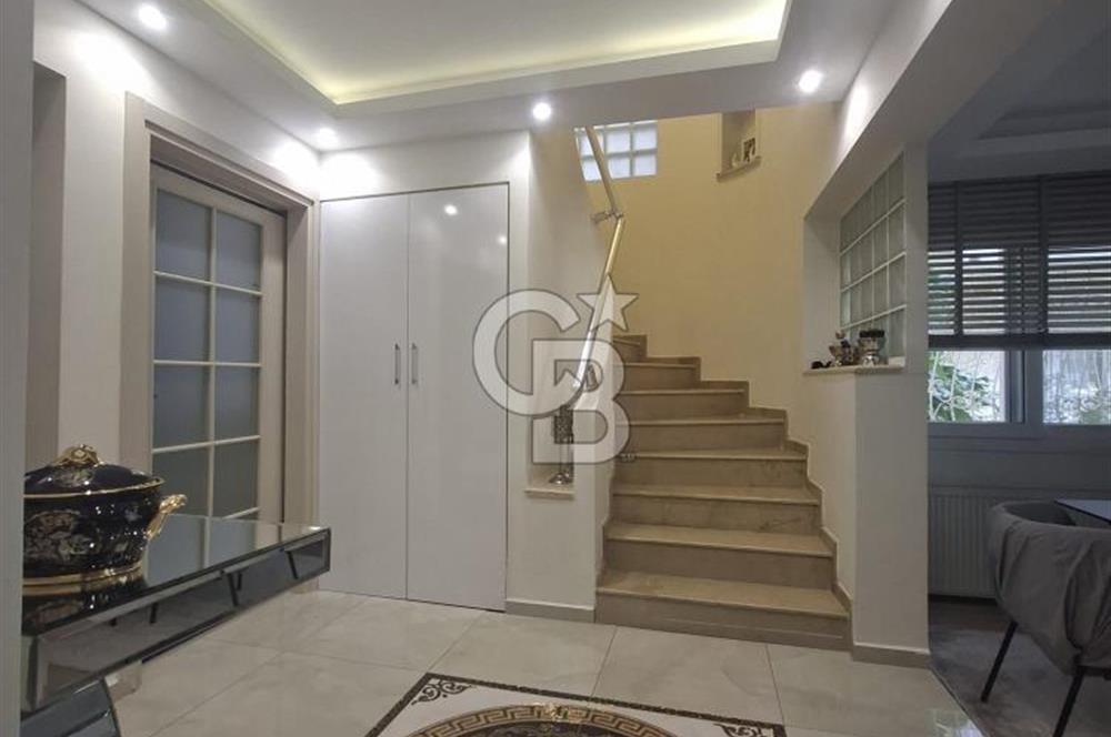 Bostanlı'nın Kalbinde 3+2 Ferah Dubleks Prestijli Yaşam