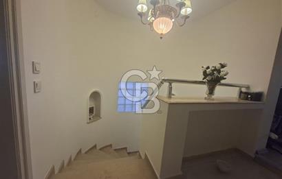 Bostanlı'nın Kalbinde 3+2 Ferah Dubleks Prestijli Yaşam