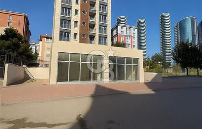 Kartal Karlıktepe'de Depolu bağımsız ruhsatlı 350 m2 Dükkan